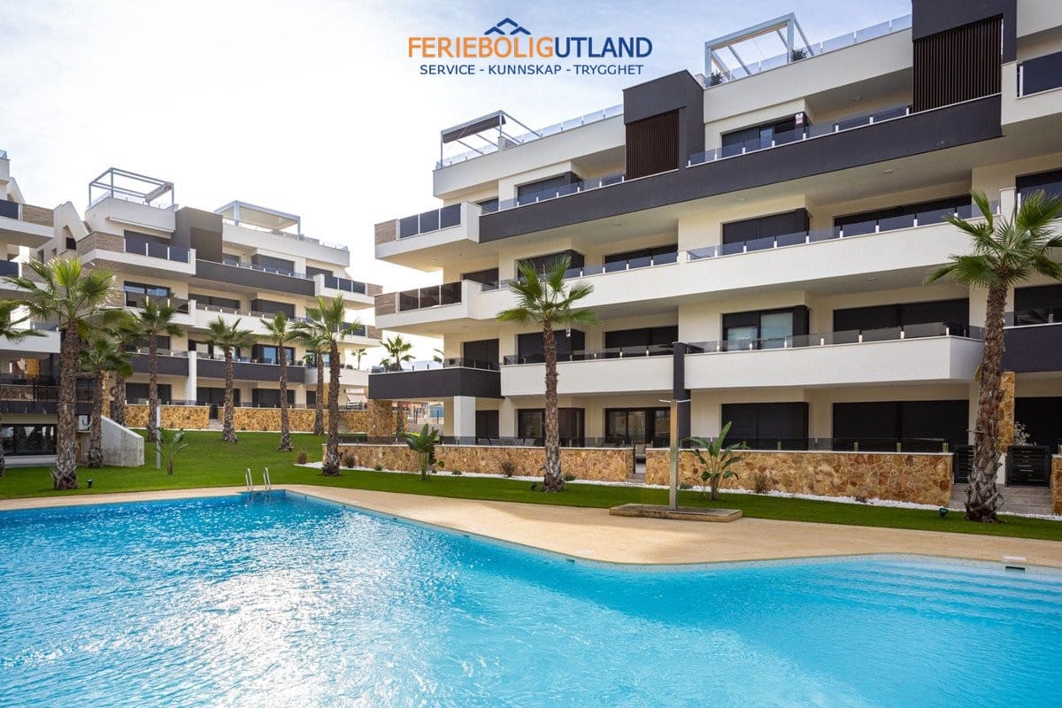 Apartamento de 2 habitaciones en Orihuela Costa en venta con piscina garaje - 279.000 € (Ref: 10136544)