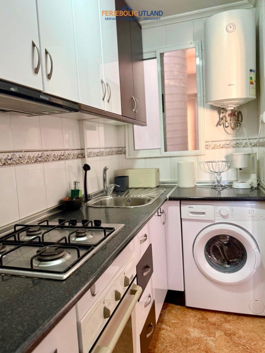 1 chambre Appartement à vendre à Torrevieja avec piscine - 135 000 € (Ref: 10136545)