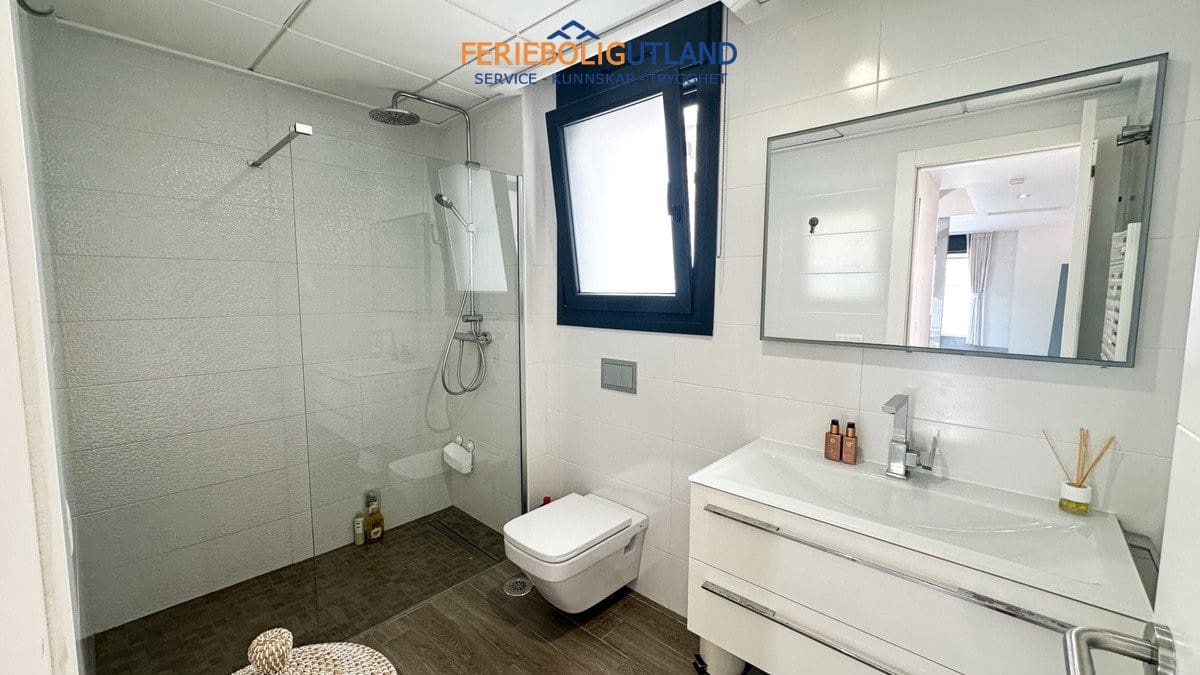 5 chambre Villa/Maison à vendre à Torrevieja avec piscine garage - 549 000 € (Ref: 10136546)