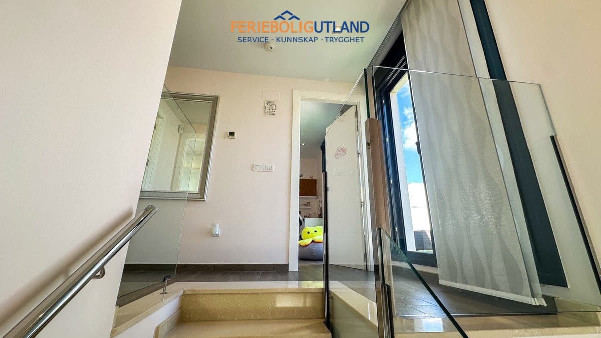 5 chambre Villa/Maison à vendre à Torrevieja avec piscine garage - 549 000 € (Ref: 10136546)