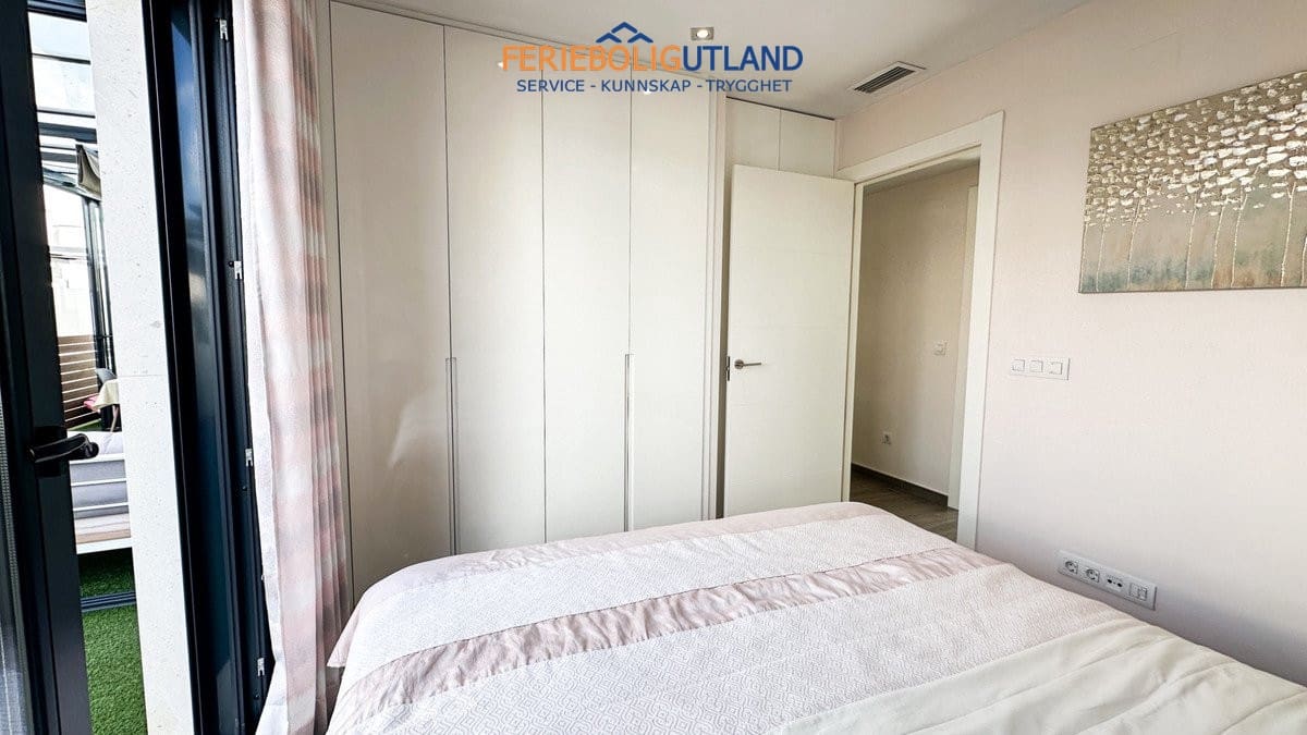 5 chambre Villa/Maison à vendre à Torrevieja avec piscine garage - 549 000 € (Ref: 10136546)