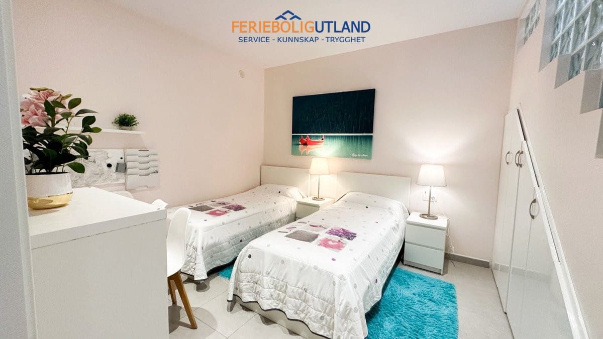 5 chambre Villa/Maison à vendre à Torrevieja avec piscine garage - 549 000 € (Ref: 10136546)