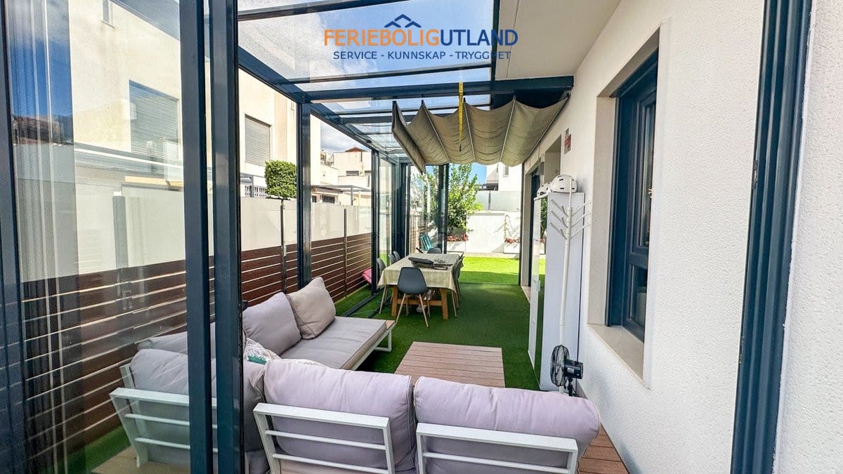 5 chambre Villa/Maison à vendre à Torrevieja avec piscine garage - 549 000 € (Ref: 10136546)