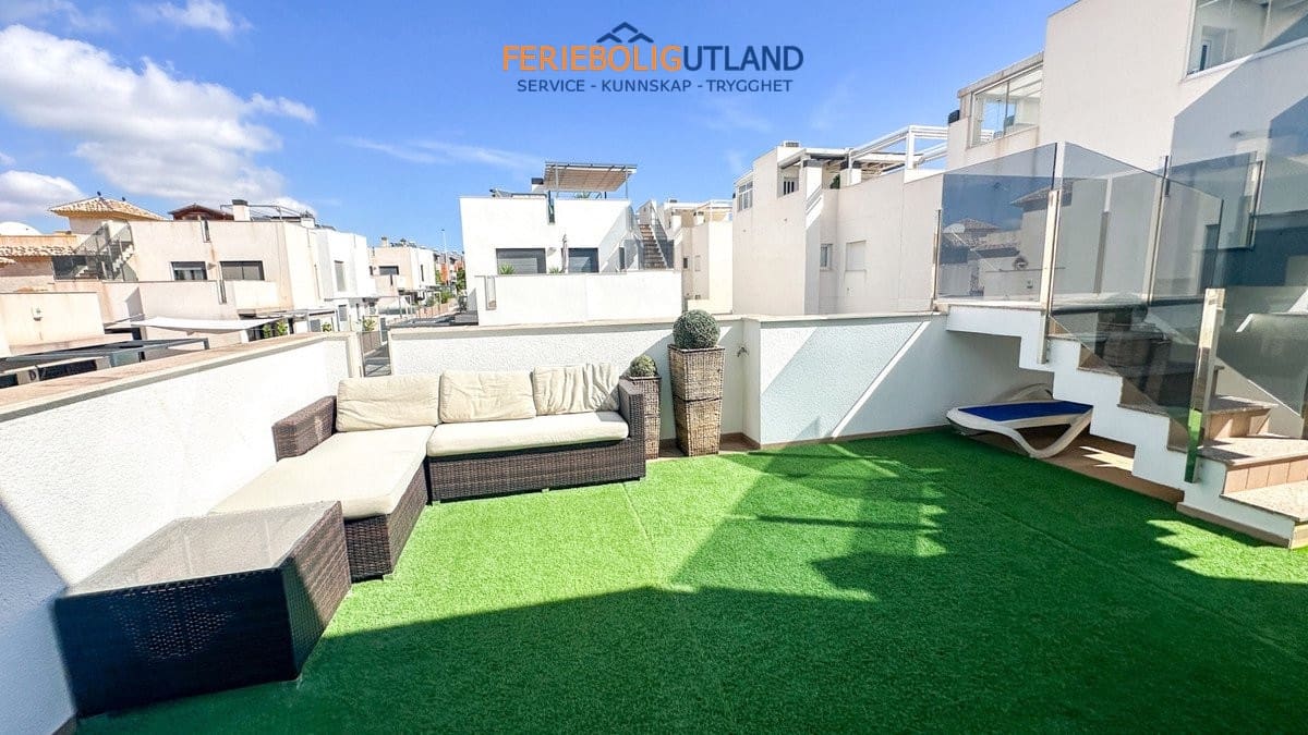 5 chambre Villa/Maison à vendre à Torrevieja avec piscine garage - 549 000 € (Ref: 10136546)