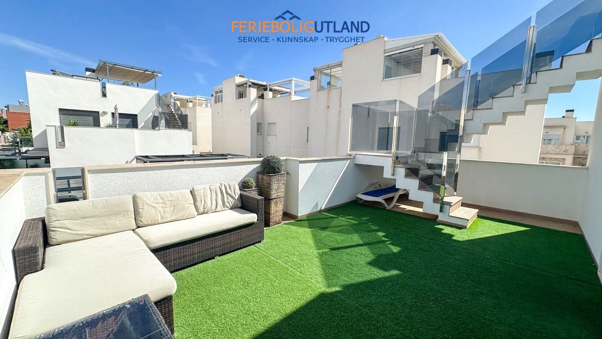 5 chambre Villa/Maison à vendre à Torrevieja avec piscine garage - 549 000 € (Ref: 10136546)