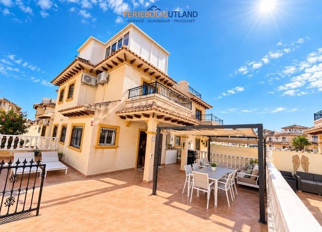3 sypialnia Dom na sprzedaż w La Zenia, Orihuela z basenem - 285 000 € (Ref: 10136726)