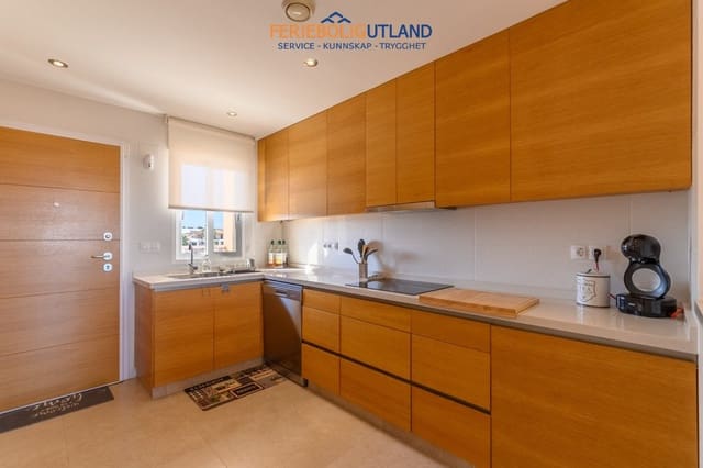 2 makuuhuone Kattohuoneisto myytävänä paikassa Punta Prima, Orihuela mukana uima-altaan 
autotalli - 330 000 € (Ref: 10136727)