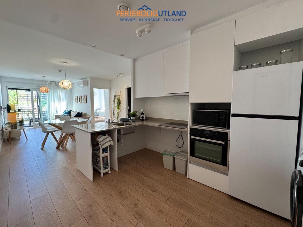 2 soverom Leilighet til salgs i Pilar de la Horadada med svømmebasseng garasje - € 300 000 (Ref: 10136728)