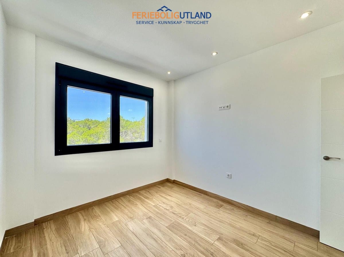 2 sypialnia Penthouse na sprzedaż w Los Balcones z basenem - 359 900 € (Ref: 10140343)
