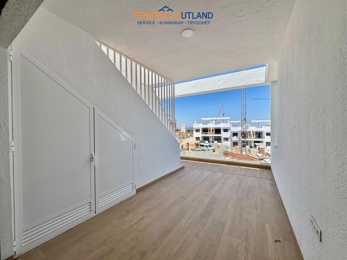 2 sypialnia Penthouse na sprzedaż w Los Balcones z basenem - 359 900 € (Ref: 10140343)