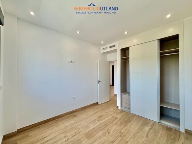2 slaapkamer Penthouse te koop in Los Balcones met zwembad - € 359.900 (Ref: 10140343)