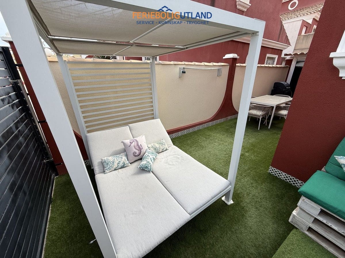 3 sovrum Hus till salu i Villamartin med pool garage - 274 900 € (Ref: 10141345)