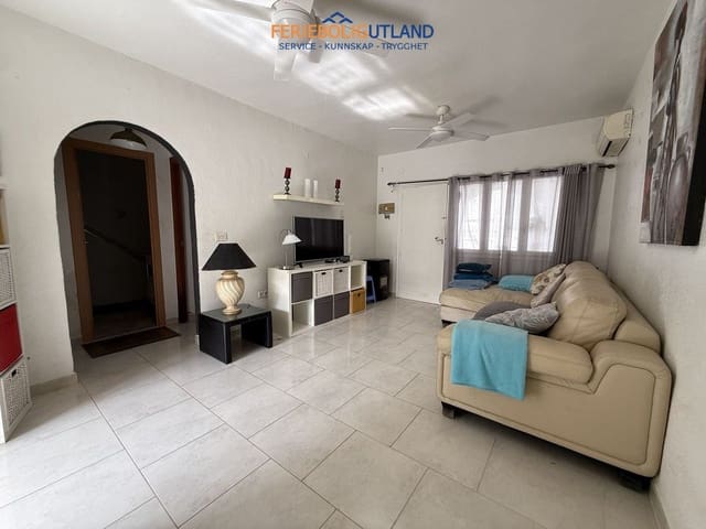3 slaapkamer Huis te koop in Puerto Deportivo, Torrevieja met zwembad - € 174.900 (Ref: 10141346)