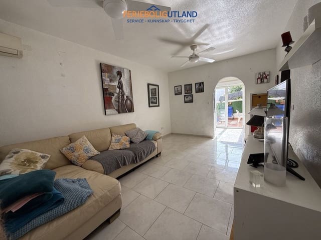 3 slaapkamer Huis te koop in Puerto Deportivo, Torrevieja met zwembad - € 174.900 (Ref: 10141346)