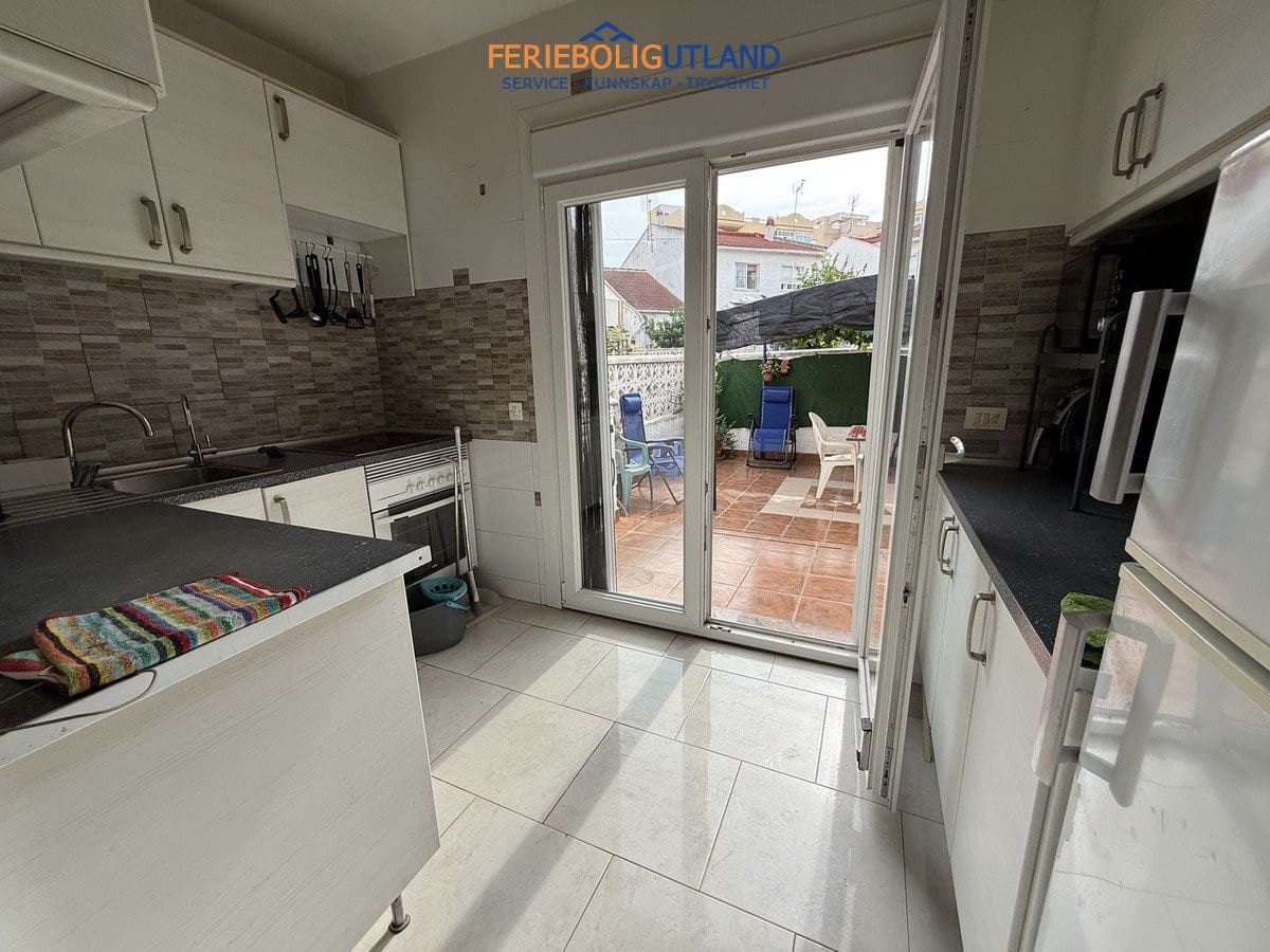 3 slaapkamer Huis te koop in Torrevieja met zwembad - € 174.900 (Ref: 10141346)