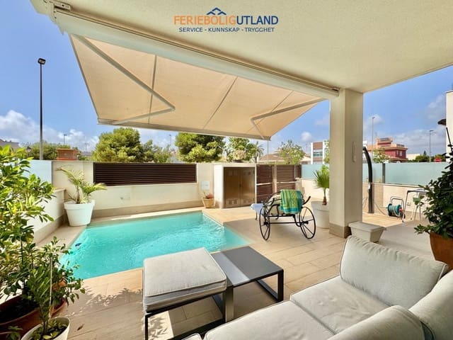 3 bedroom Townhouse for sale in San Pedro del Pinatar ciudad, San Pedro del Pinatar with pool garage - € 395,000 (Ref: 10144914)