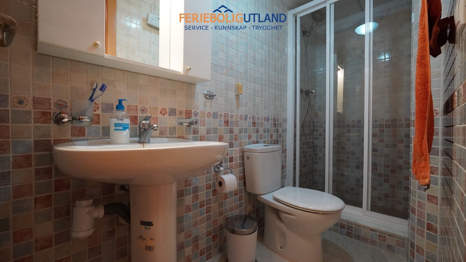 3 sovrum Hus till salu i Los Dolses med pool garage - 325 000 € (Ref: 10144916)
