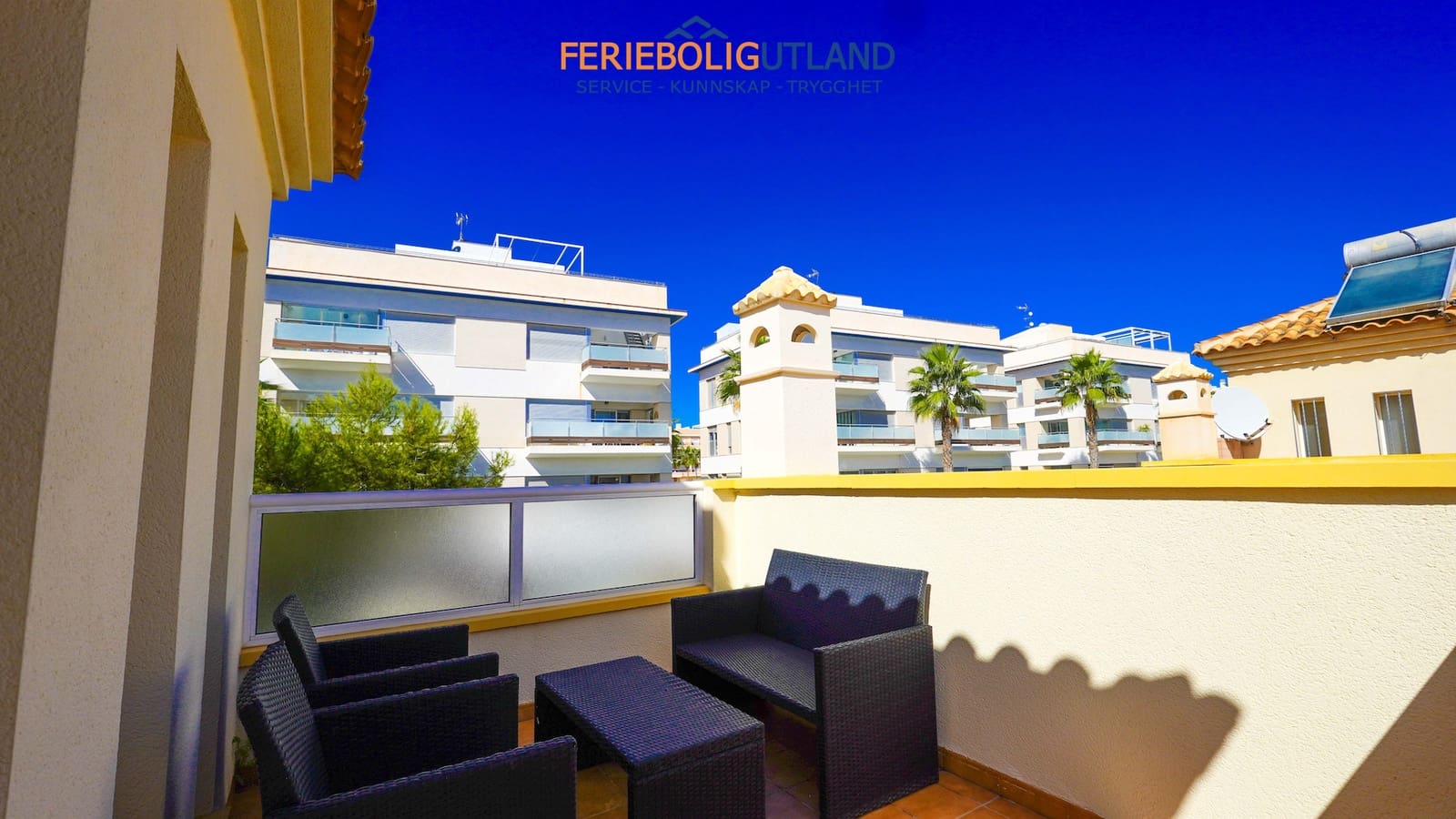 3 bedroom Townhouse for sale in Villamartin with pool garage - € 325,000 (Ref: 10144916)