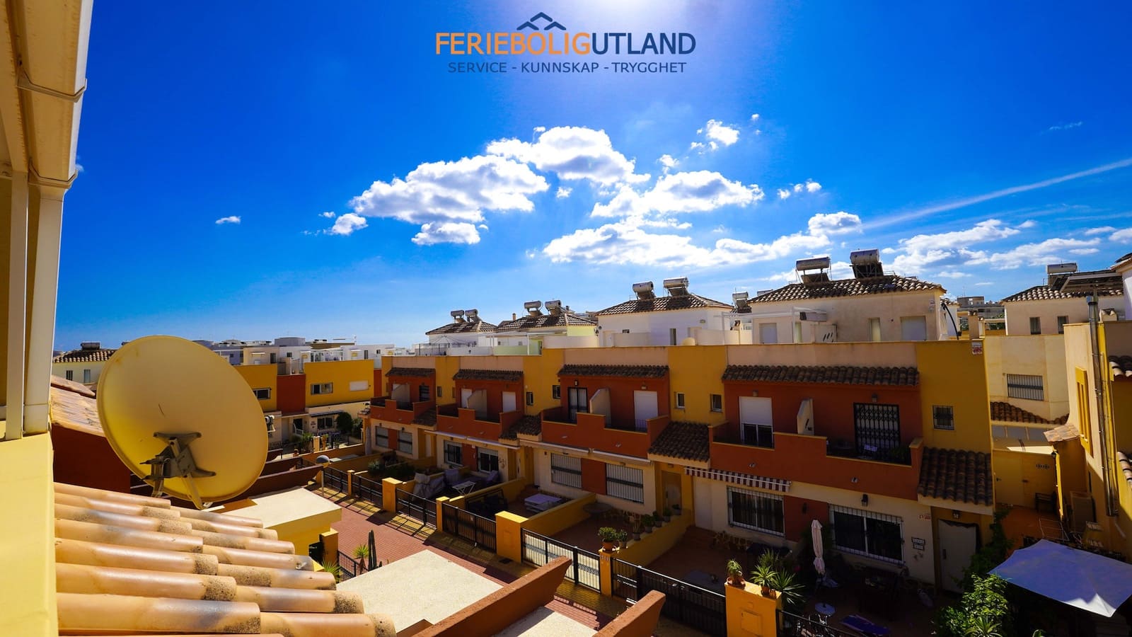 3 bedroom Townhouse for sale in Villamartin with pool garage - € 325,000 (Ref: 10144916)