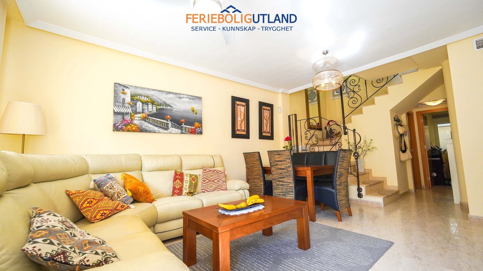 3 bedroom Townhouse for sale in Villamartin with pool garage - € 325,000 (Ref: 10144916)