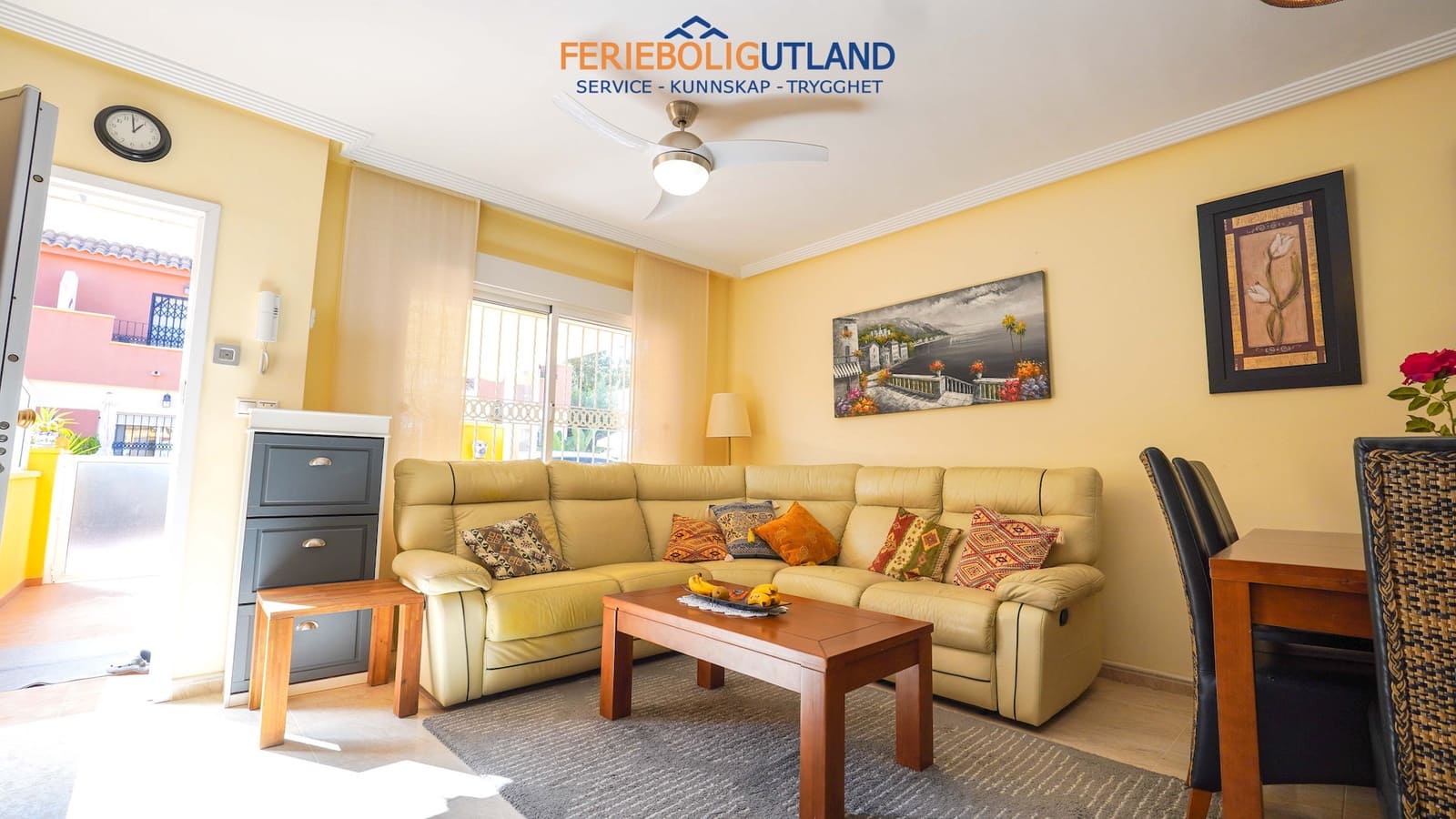 3 bedroom Townhouse for sale in Villamartin with pool garage - € 325,000 (Ref: 10144916)