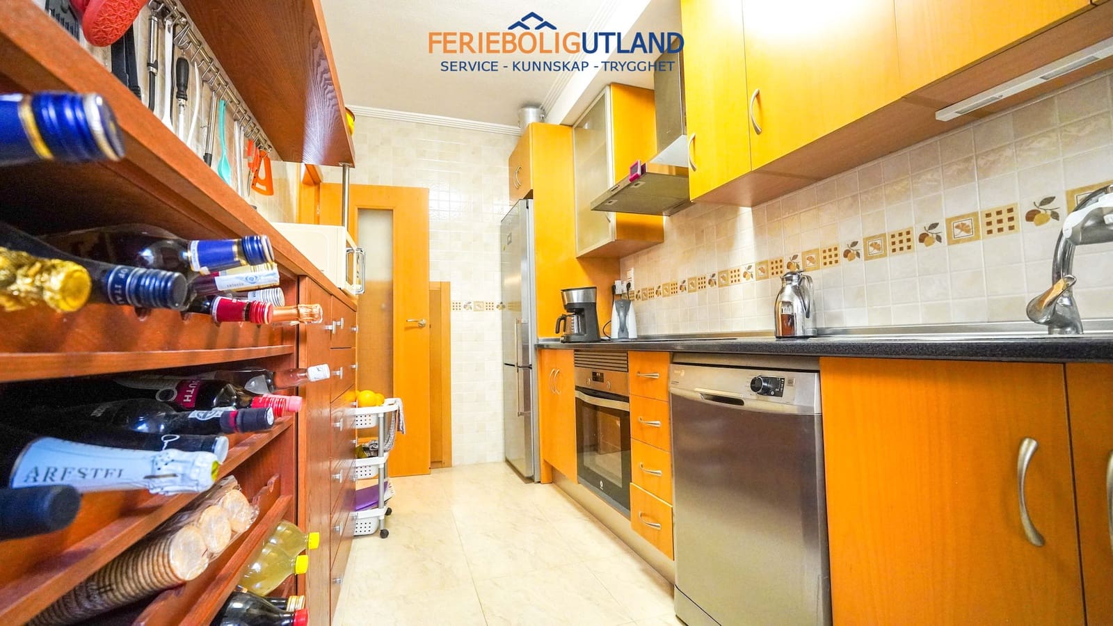 3 bedroom Townhouse for sale in Villamartin with pool garage - € 325,000 (Ref: 10144916)