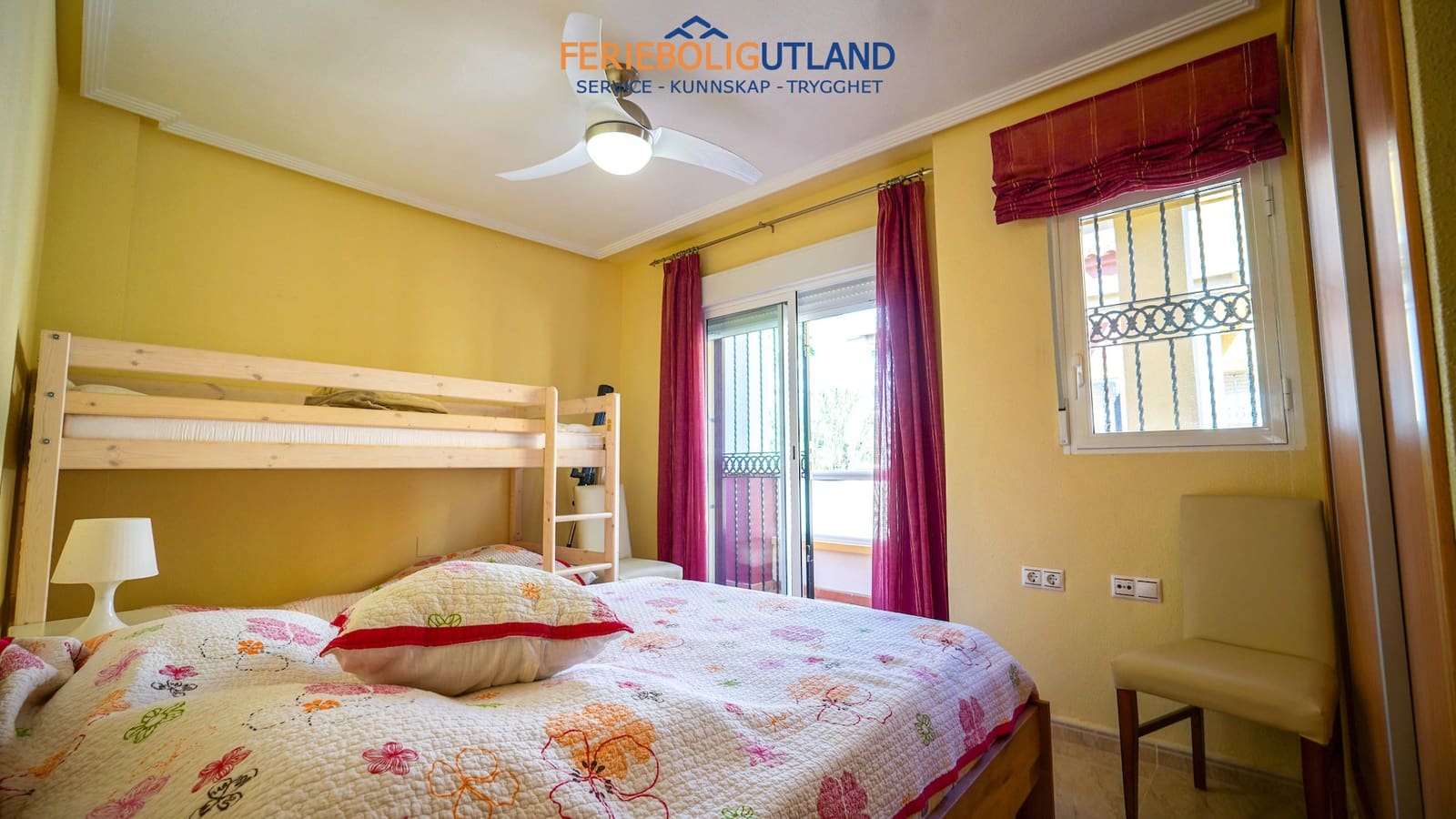3 bedroom Townhouse for sale in Villamartin with pool garage - € 325,000 (Ref: 10144916)