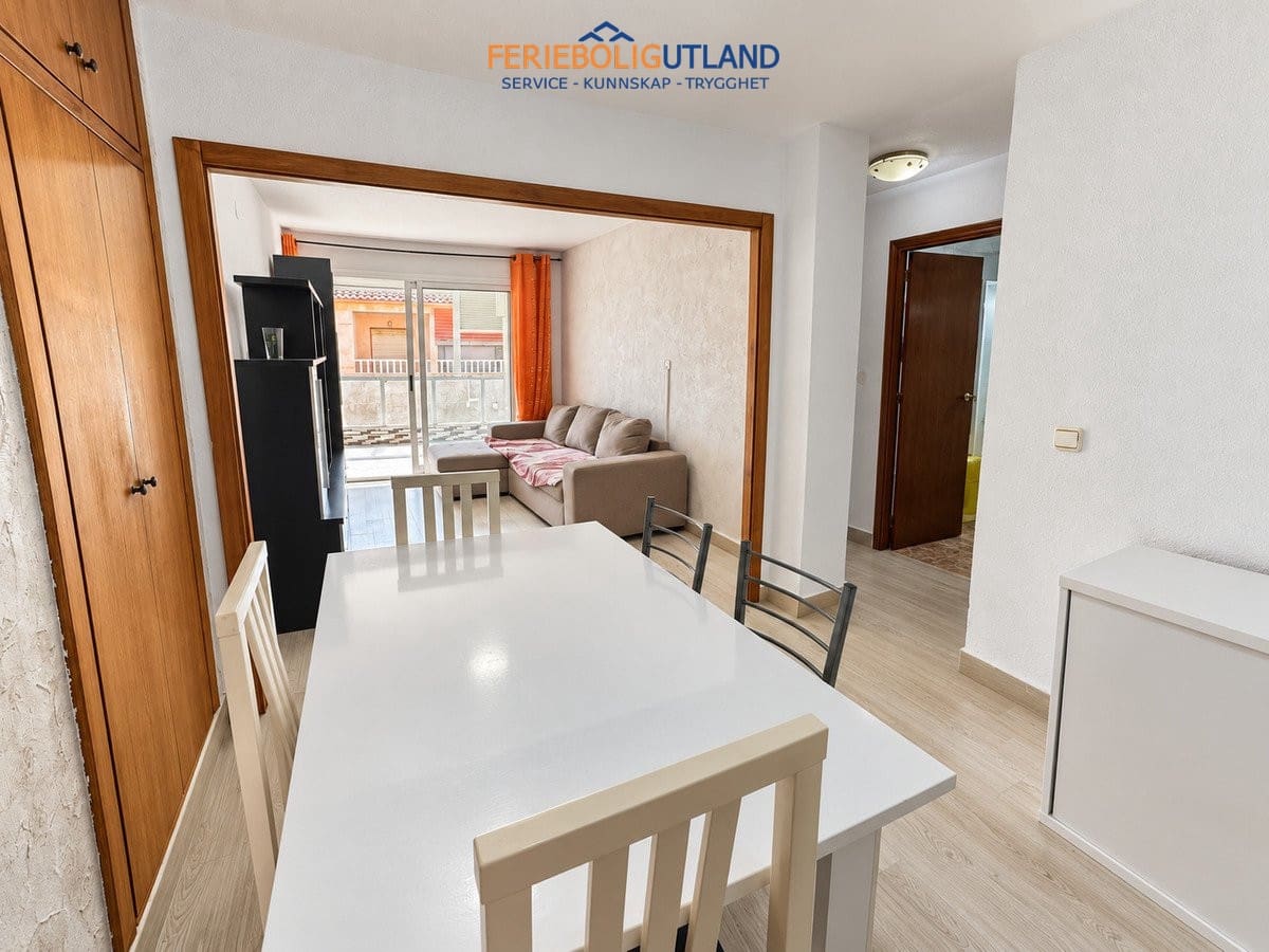 2 quarto Apartamento para venda em Torrevieja com piscina - 135 000 € (Ref: 10144917)