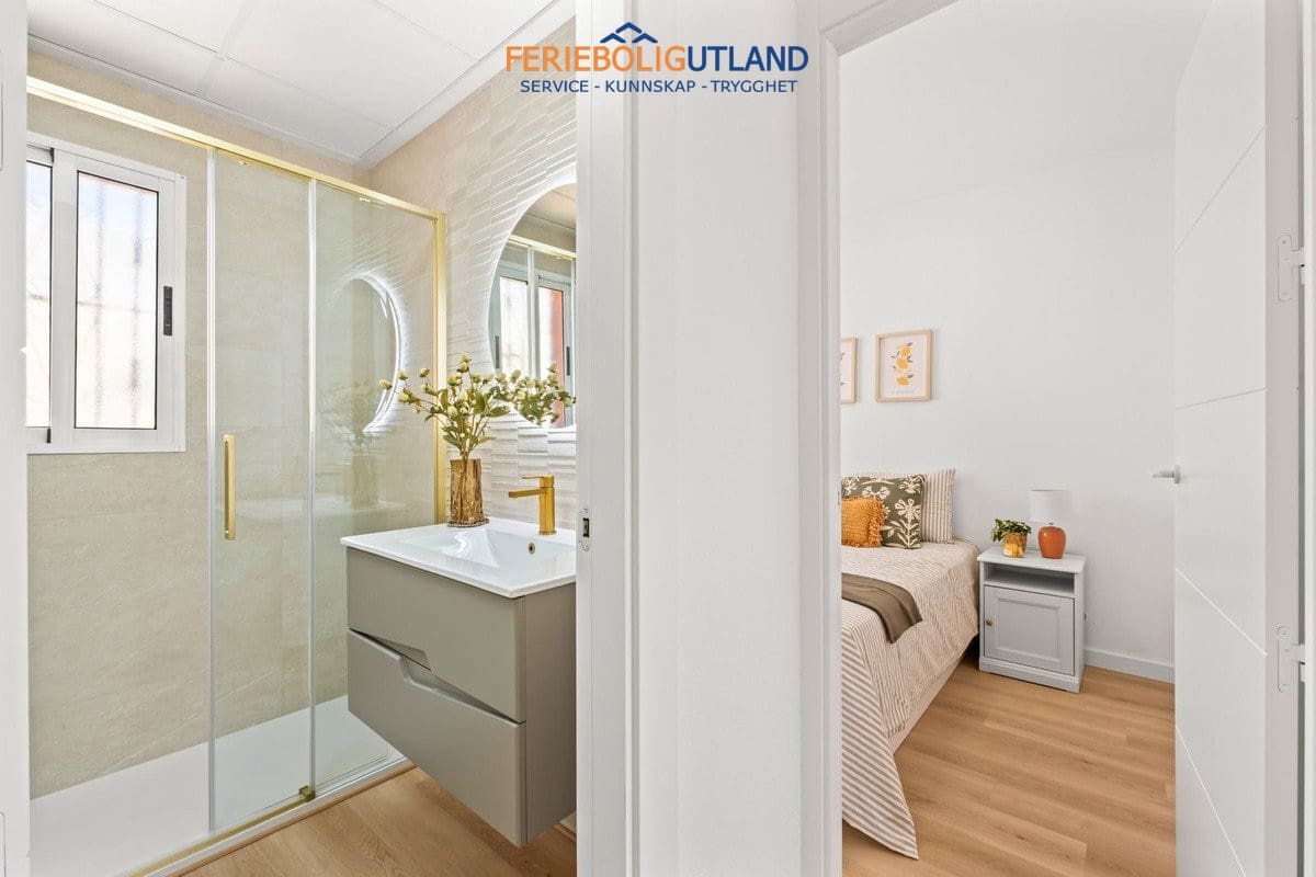 2 sovrum Hus till salu i Villamartin med pool garage - 229 800 € (Ref: 10144918)