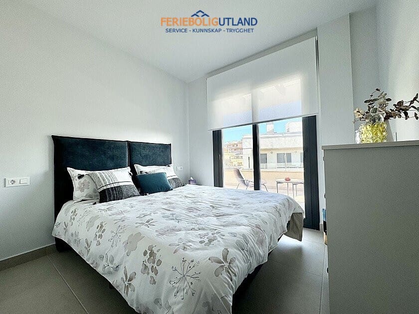 3 quarto Penthouse para venda em Villamartin com piscina garagem - 370 000 € (Ref: 10145053)