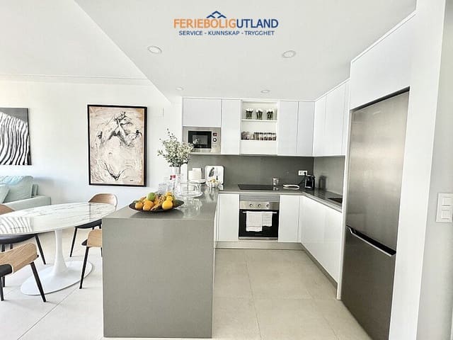 3 sypialnia Penthouse na sprzedaż w Villamartin, Orihuela z basenem garażem - 370 000 € (Ref: 10145053)
