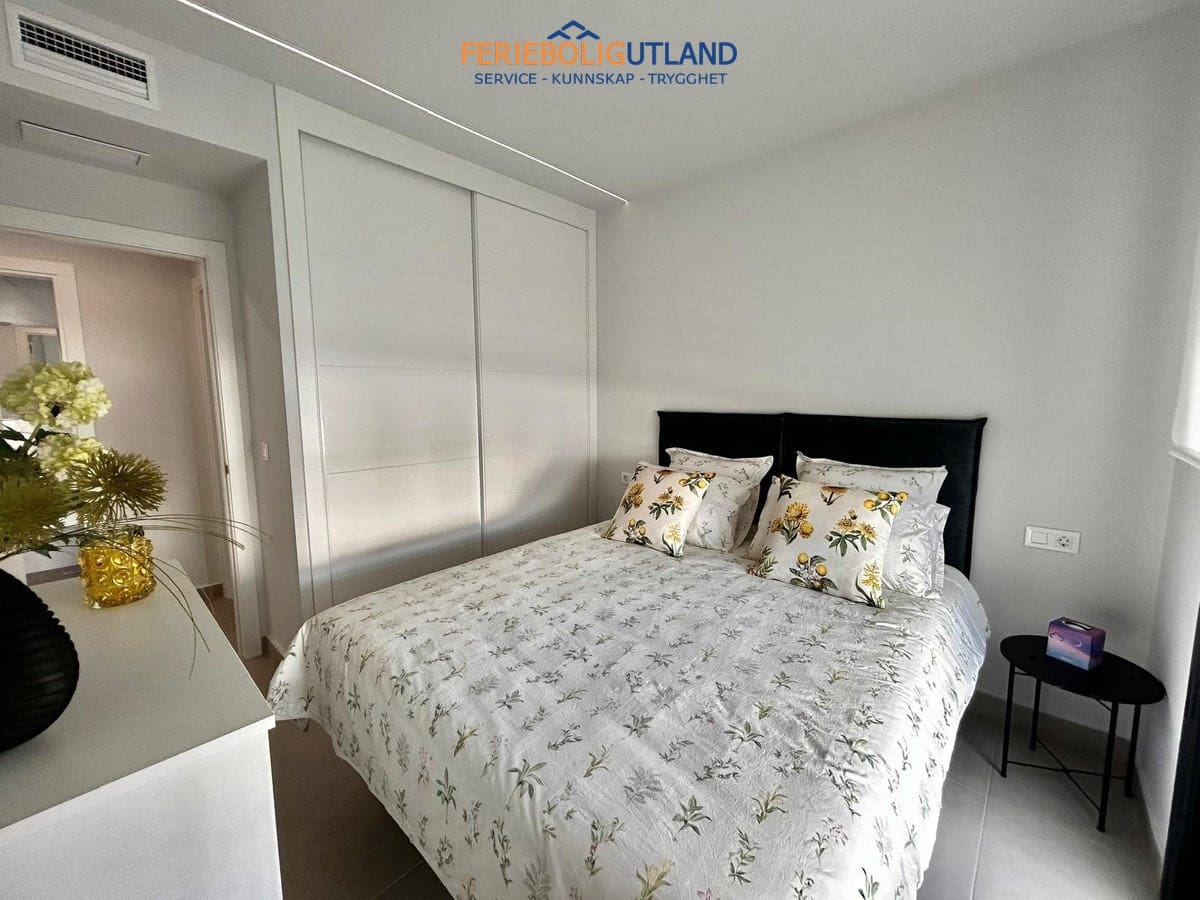 3 quarto Penthouse para venda em Villamartin com piscina garagem - 370 000 € (Ref: 10145053)