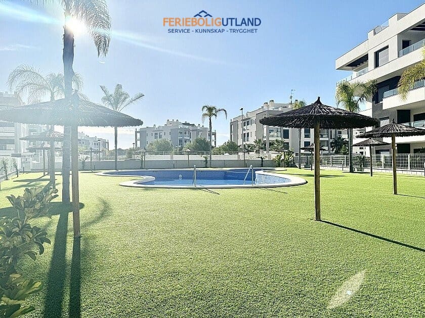 3 quarto Penthouse para venda em Villamartin com piscina garagem - 370 000 € (Ref: 10145053)