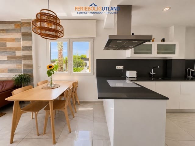 3 chambre Maison de Ville à vendre à Puerto Deportivo, Torrevieja avec piscine garage - 429 000 € (Ref: 10145054)