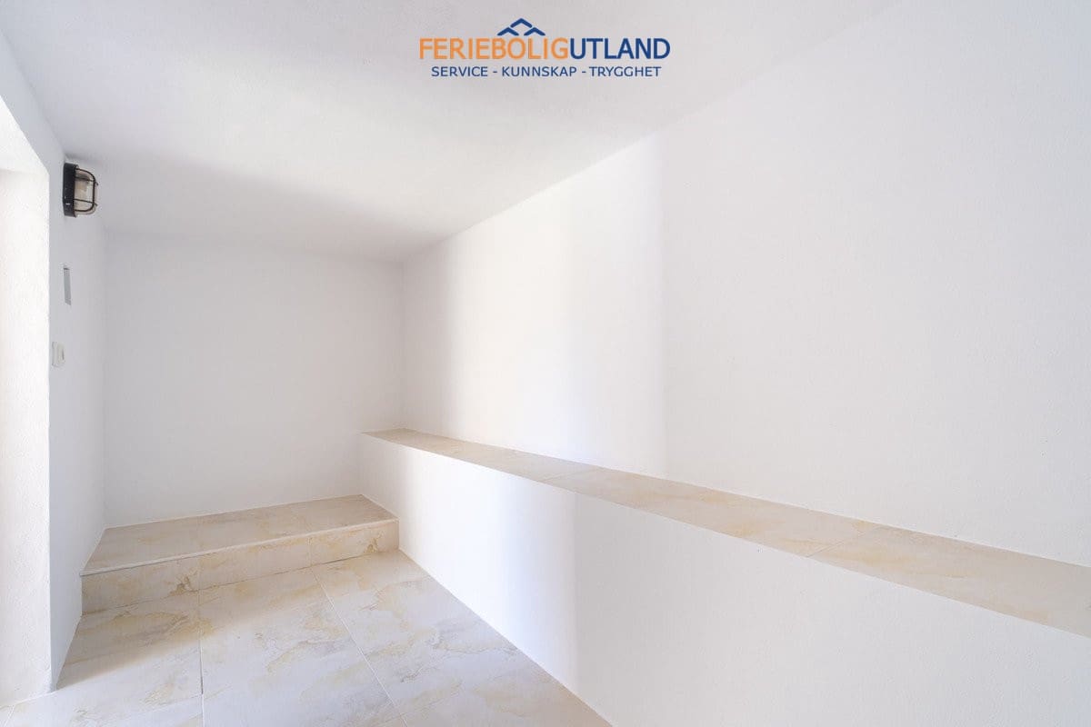 2 bedroom Townhouse for sale in Villamartin with pool - € 229,800 (Ref: 10154107)