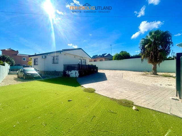 2 slaapkamer Villa te koop in Pinar de Campoverde, Pilar de la Horadada met zwembad - € 295.000 (Ref: 10163230)