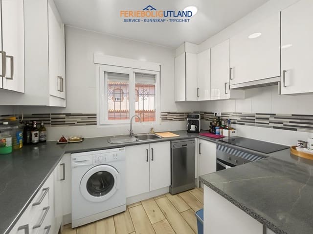 Chalet de 2 habitaciones en Pinar de Campoverde, Pilar de la Horadada en venta con piscina - 295.000 € (Ref: 10163230)