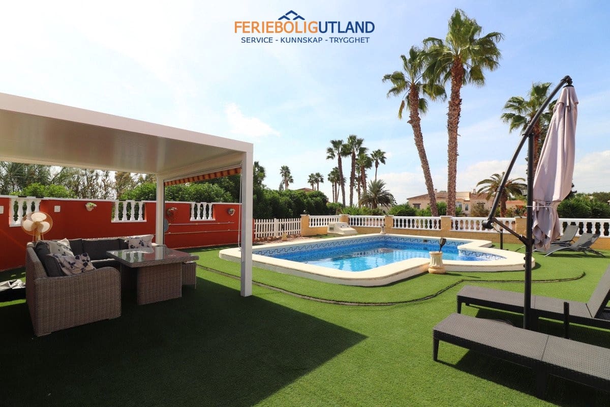 3 bedroom Villa for sale in Daya Vieja with pool garage - € 650,000 (Ref: 10163231)