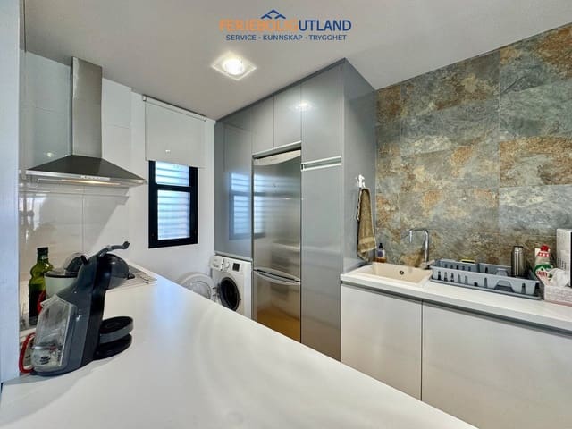 2 sypialnia Apartament na sprzedaż w La Zenia, Orihuela z basenem garażem - 269 000 € (Ref: 10163234)