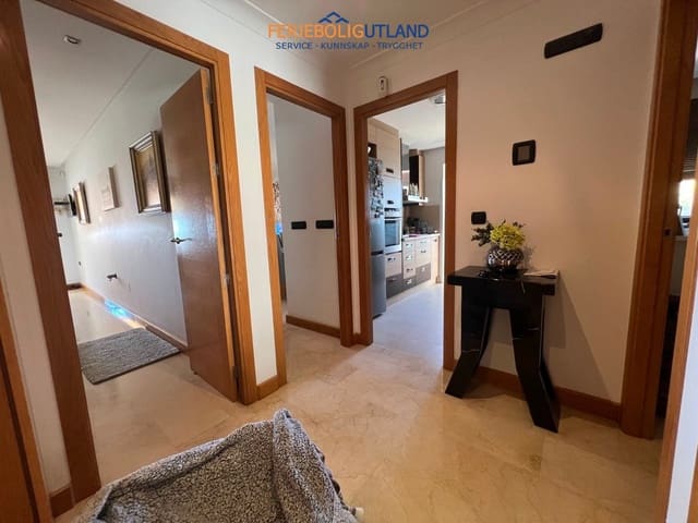 3 soveværelse Lejlighed til salg i El Moncayo - El Pòrtic, Guardamar del Segura med swimmingpool garage - € 362.000 (Ref: 10163351)