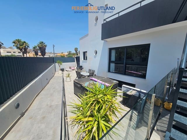 4 chambre Villa/Maison à vendre à Los Frutales, Torrevieja avec piscine garage - 890 000 € (Ref: 10163355)