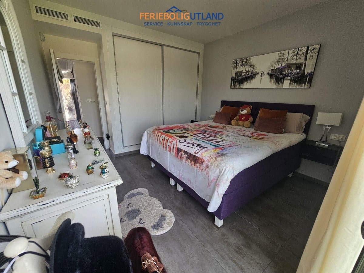 4 chambre Villa/Maison à vendre à Torrevieja avec piscine garage - 890 000 € (Ref: 10163355)