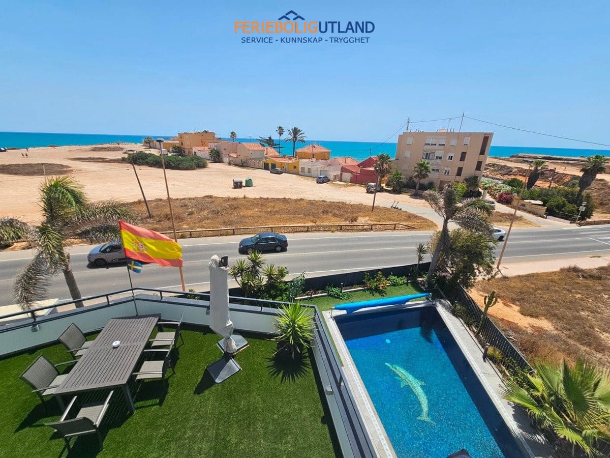 4 chambre Villa/Maison à vendre à Torrevieja avec piscine garage - 890 000 € (Ref: 10163355)