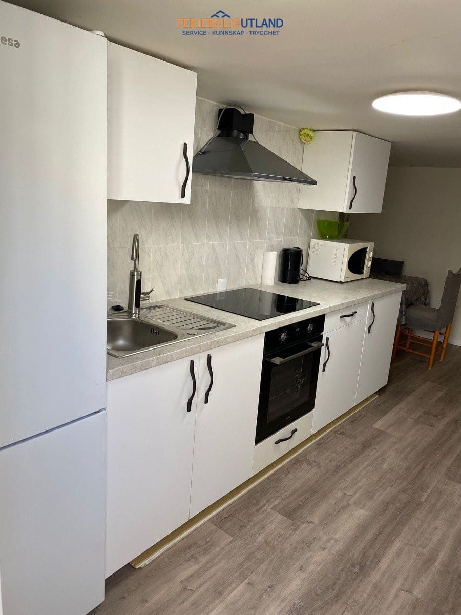 5 bedroom Villa for sale in La Marina with pool garage - € 338,000 (Ref: 10163357)