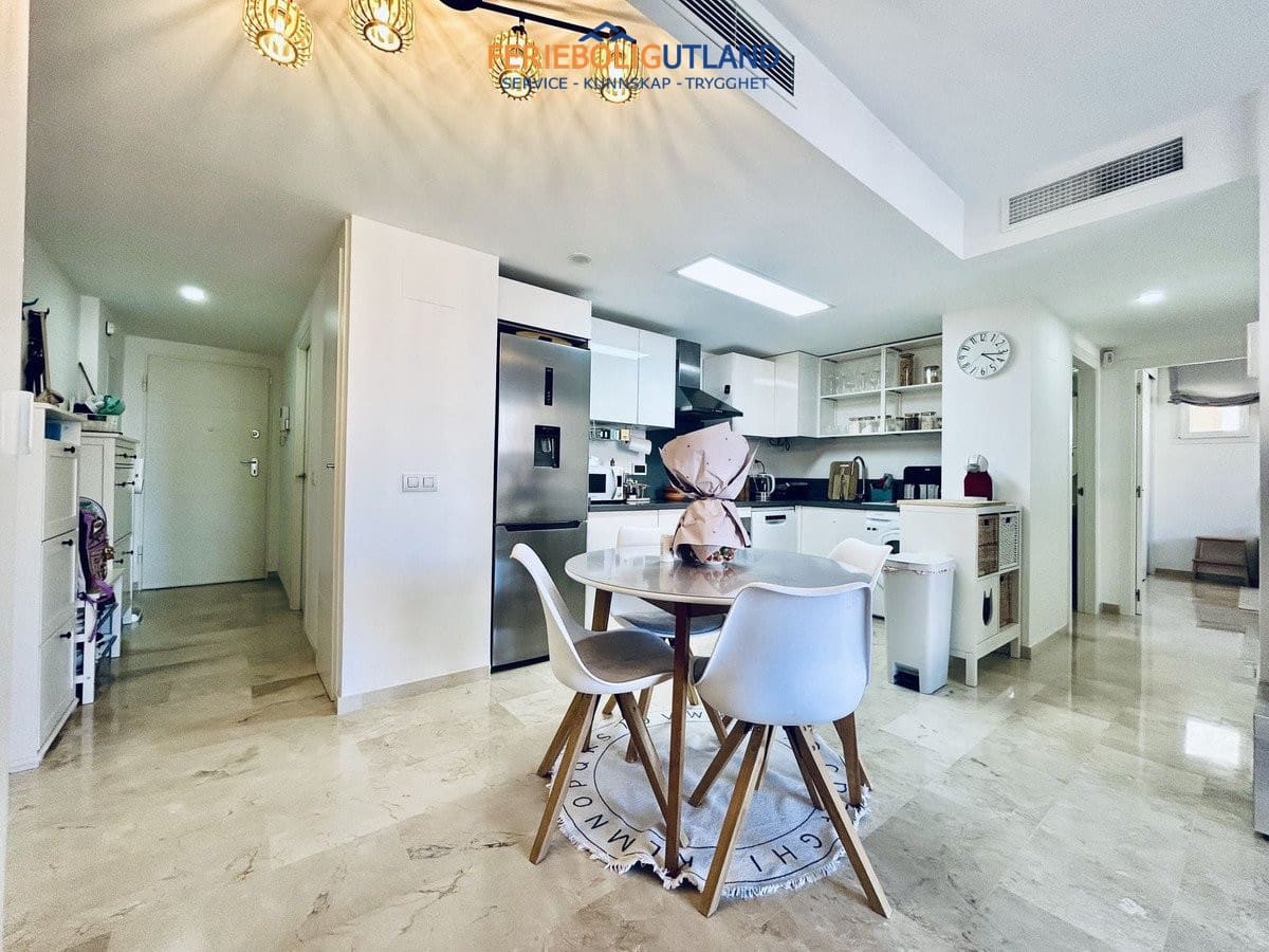 3 sypialnia Apartament na sprzedaż w Orihuela Costa z basenem garażem - 349 900 € (Ref: 10163358)