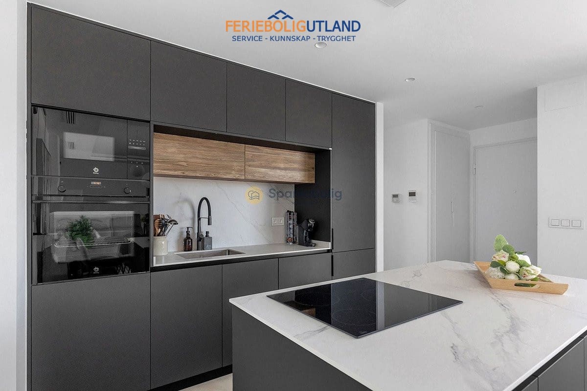 3 bedroom Villa for sale in Benijofar with pool garage - € 779,000 (Ref: 10163360)