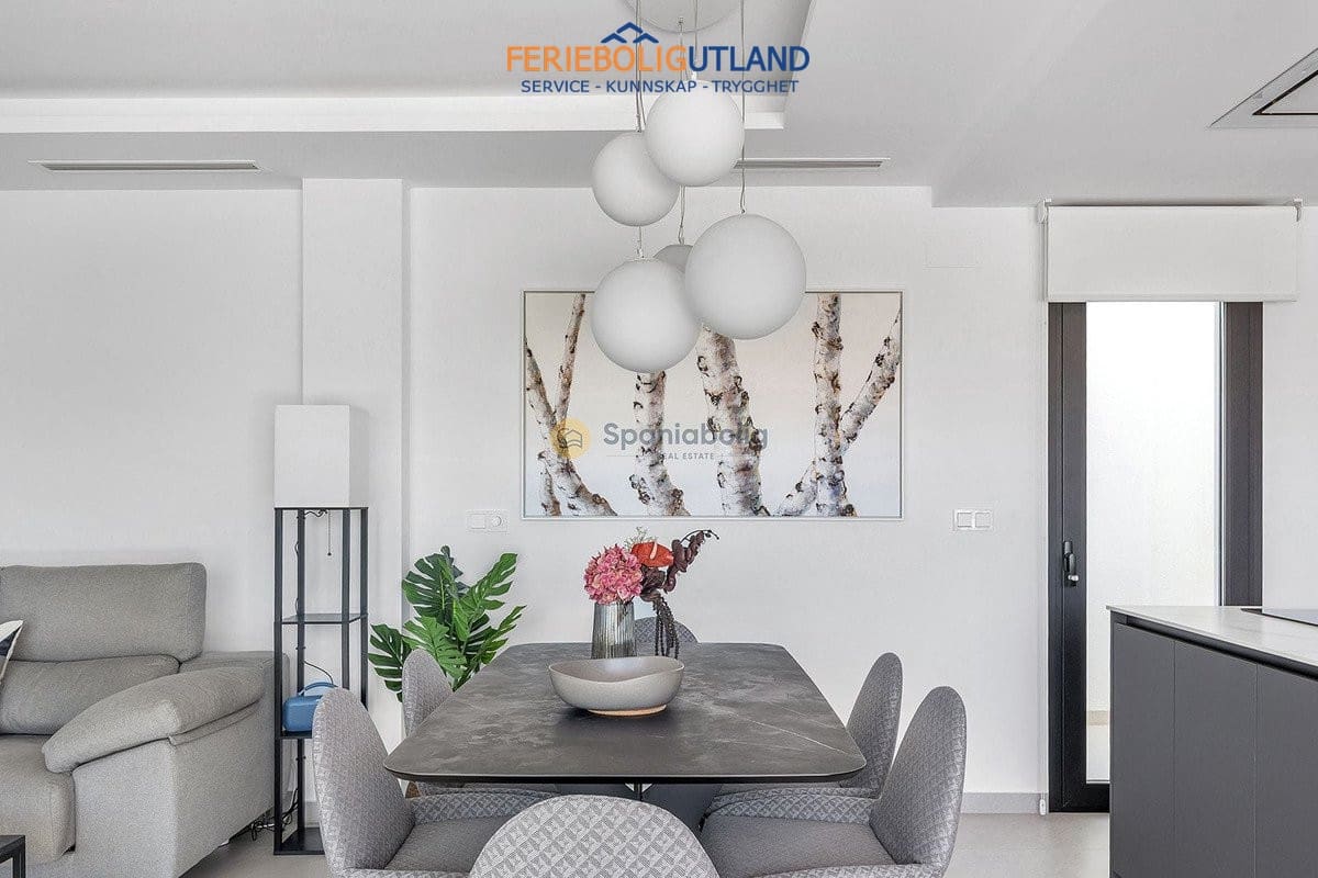 3 bedroom Villa for sale in Benijofar with pool garage - € 779,000 (Ref: 10163360)