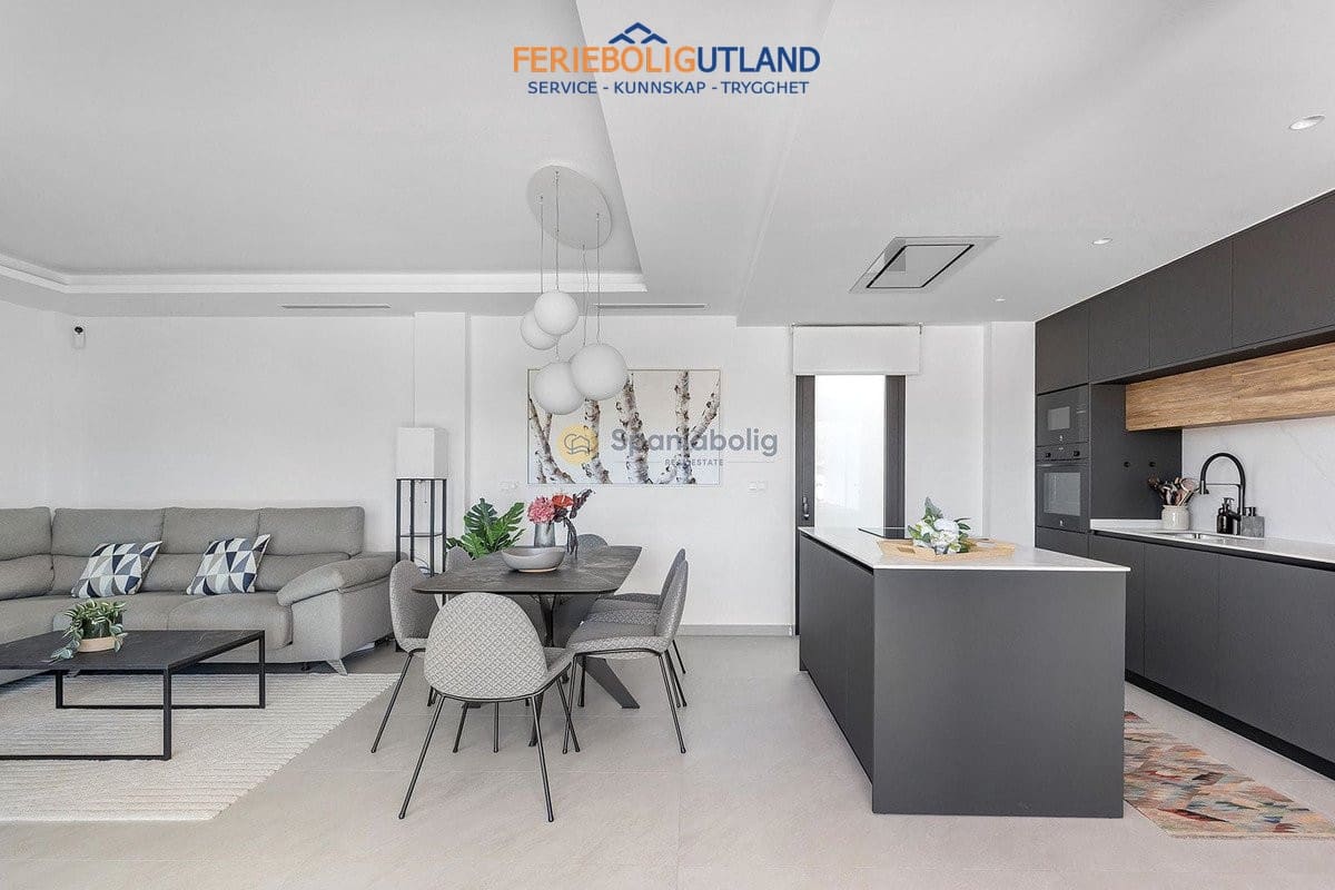 3 bedroom Villa for sale in Benijofar with pool garage - € 779,000 (Ref: 10163360)