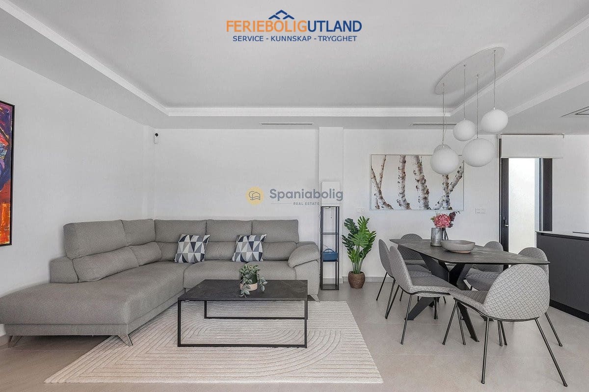 3 bedroom Villa for sale in Benijofar with pool garage - € 779,000 (Ref: 10163360)