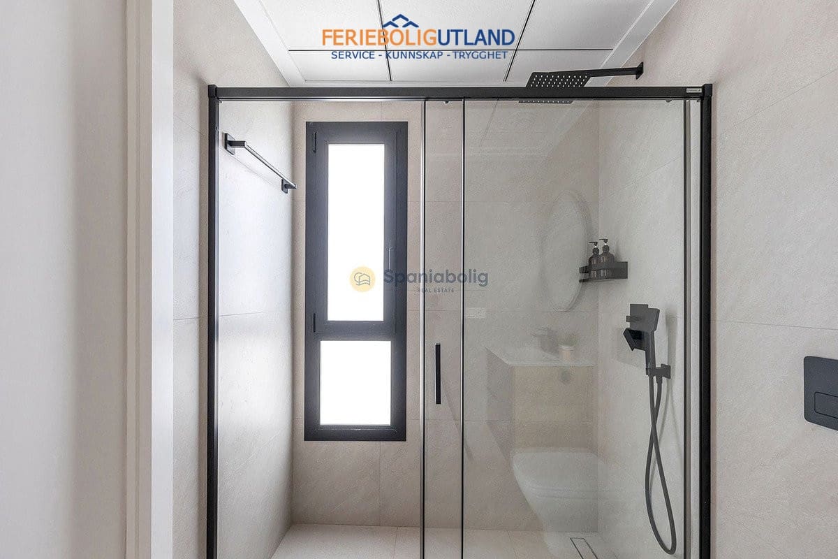 3 bedroom Villa for sale in Benijofar with pool garage - € 779,000 (Ref: 10163360)